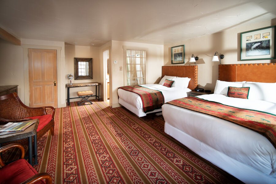 Valley View double queen bedroom at Big Cedar