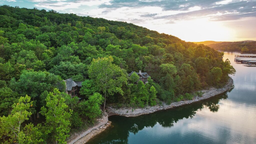 Cabins on the lake tucked into the woods