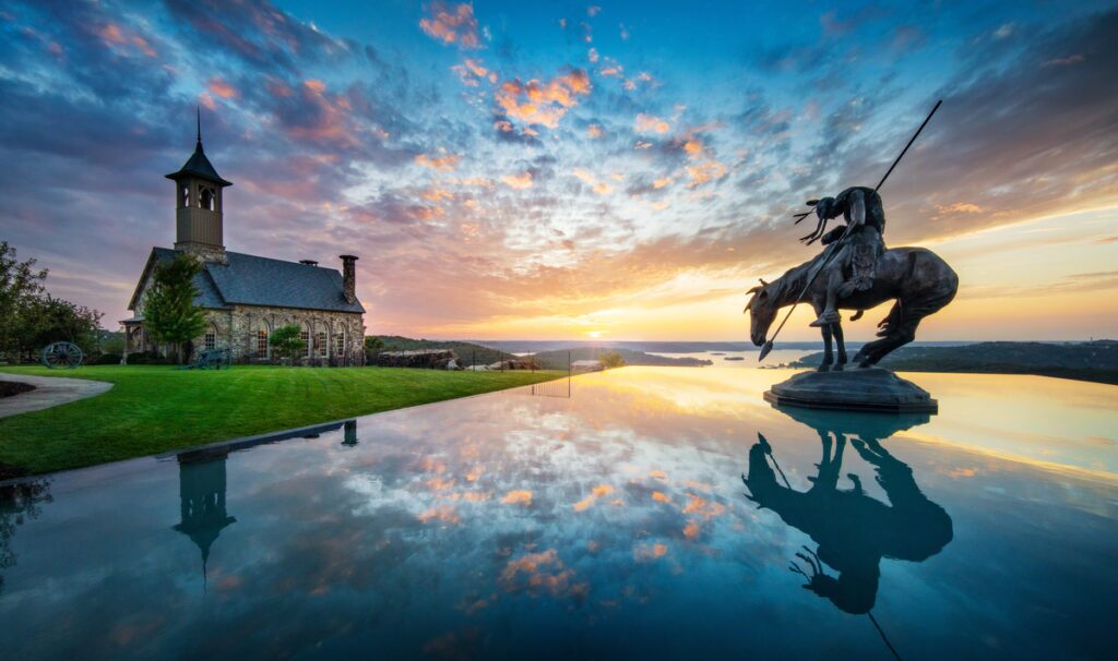 End of the Trail Statue at Top of the Rock