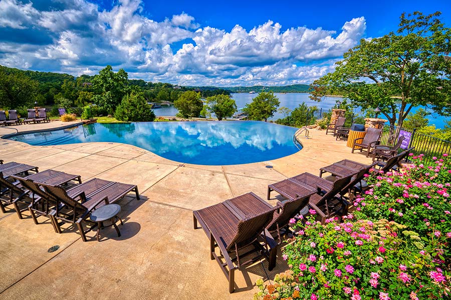 Lakeside outdoor infinity pool at Big Cedar Lodge