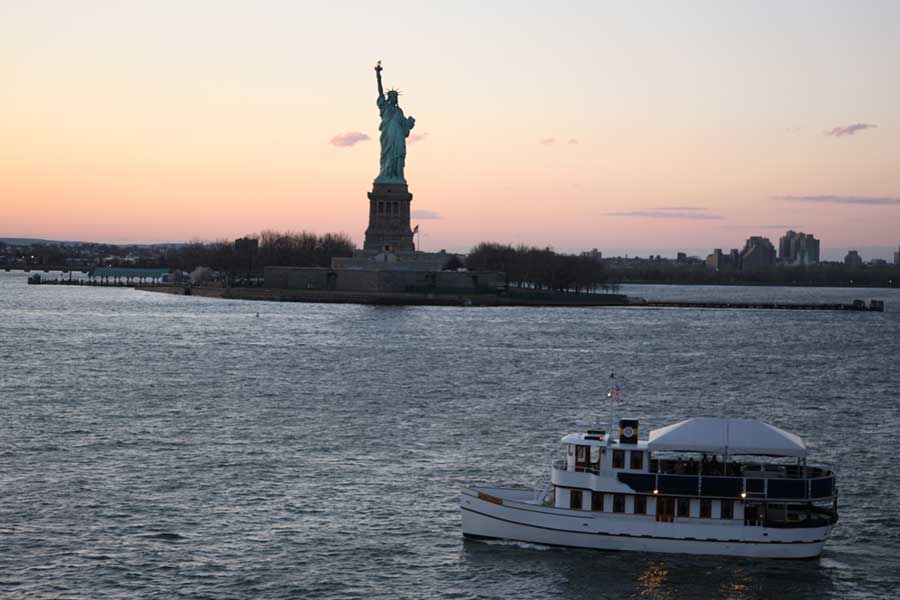 62 foot luxury morris yacht