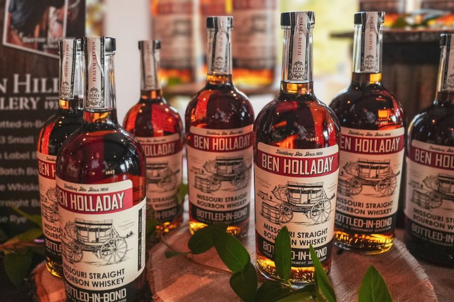 5PM Signature Seminar – Holladay Bourbon