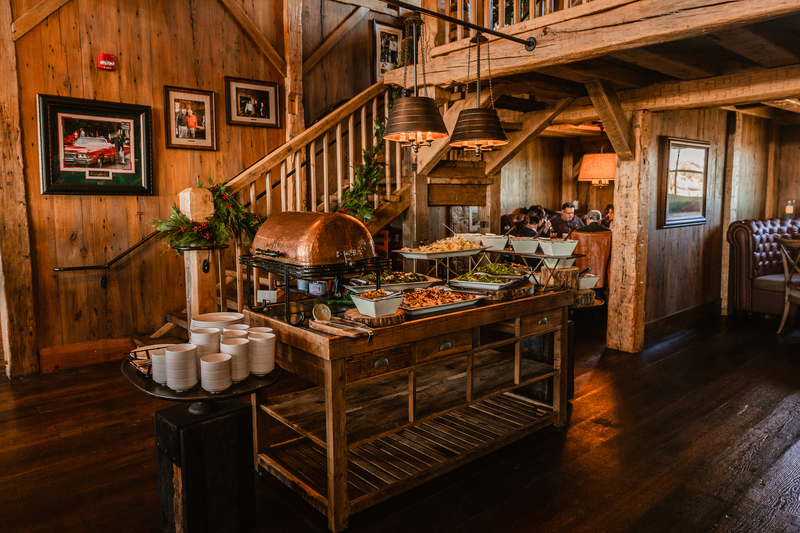Thanksgiving at Arnie's Barn