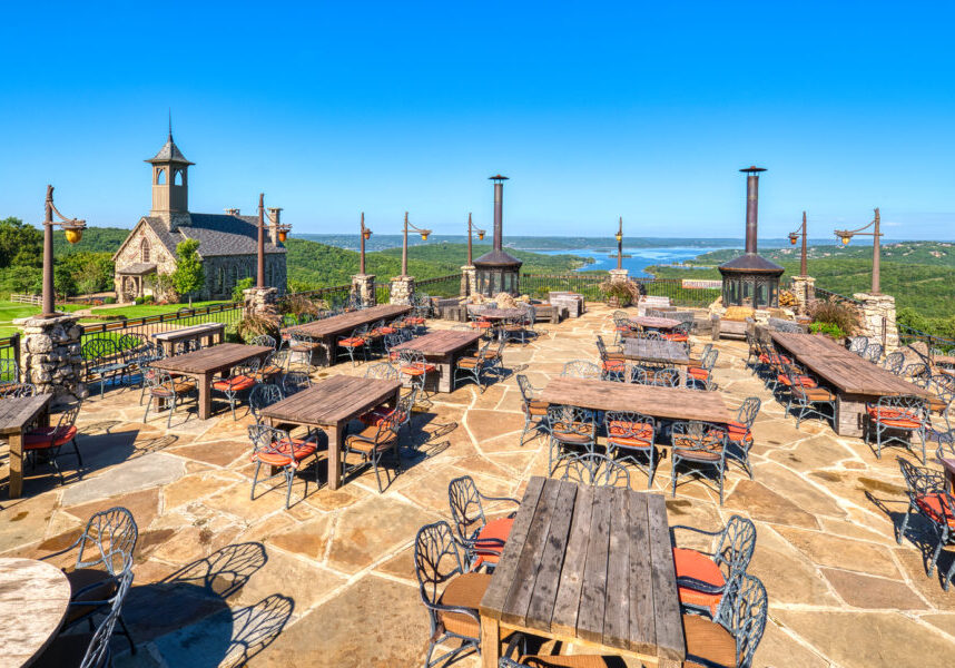 HiRes JPG-2018_TopoftheRock_Dining_BuffaloBar_006