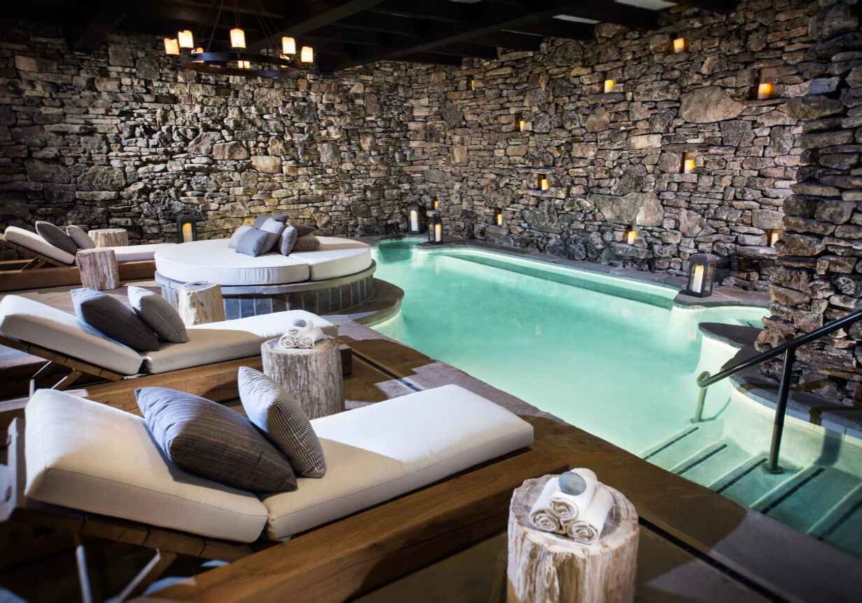 Grotto Pool and spa at Big Cedar Lodge
